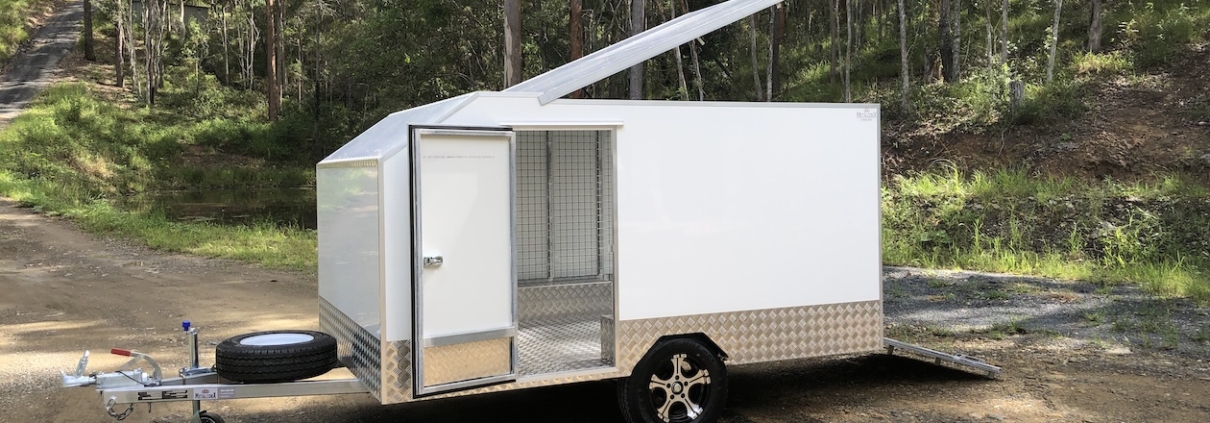 MXE-30P Enclosed Trailer