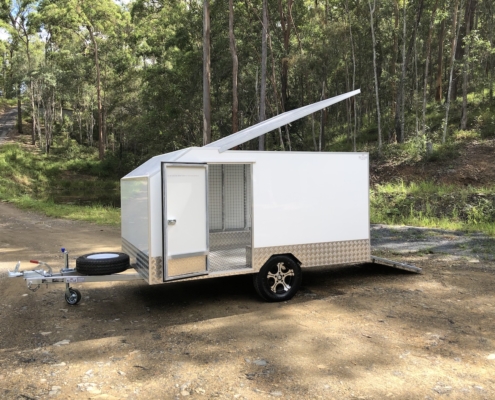 MXE-30P Enclosed Trailer