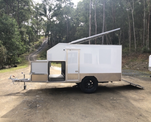 MXE-32P Enclosed Trailer