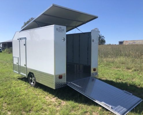 MXE-32L Enclosed Motorbike Trailer