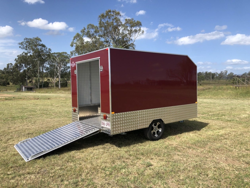 MXE-32FR Fixed Roof Enclosed Trailer