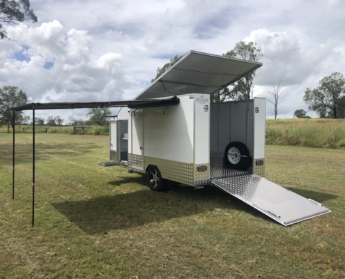 MXE-32PT Enclosed Motorbike Trailer