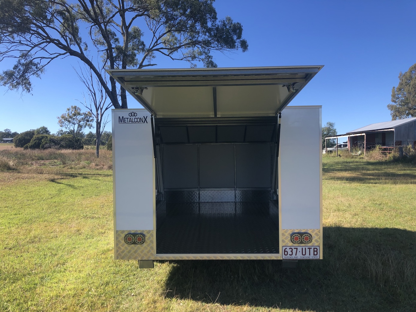 MXE-30FR Enclosed Motorbike Trailer